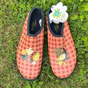 Western Chief Kids Orange Plaid Farm Animal Water Shoes